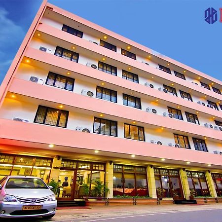 Hotel Excellency Kochi Kültér fotó