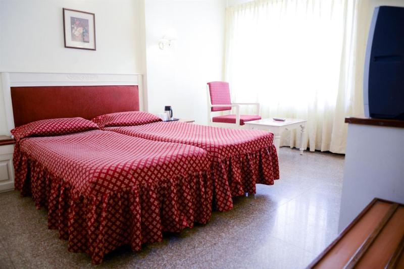 Hotel Excellency Kochi Kültér fotó