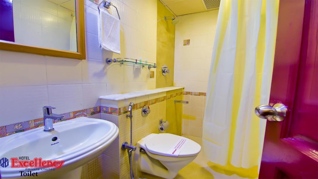 Hotel Excellency Kochi Kültér fotó