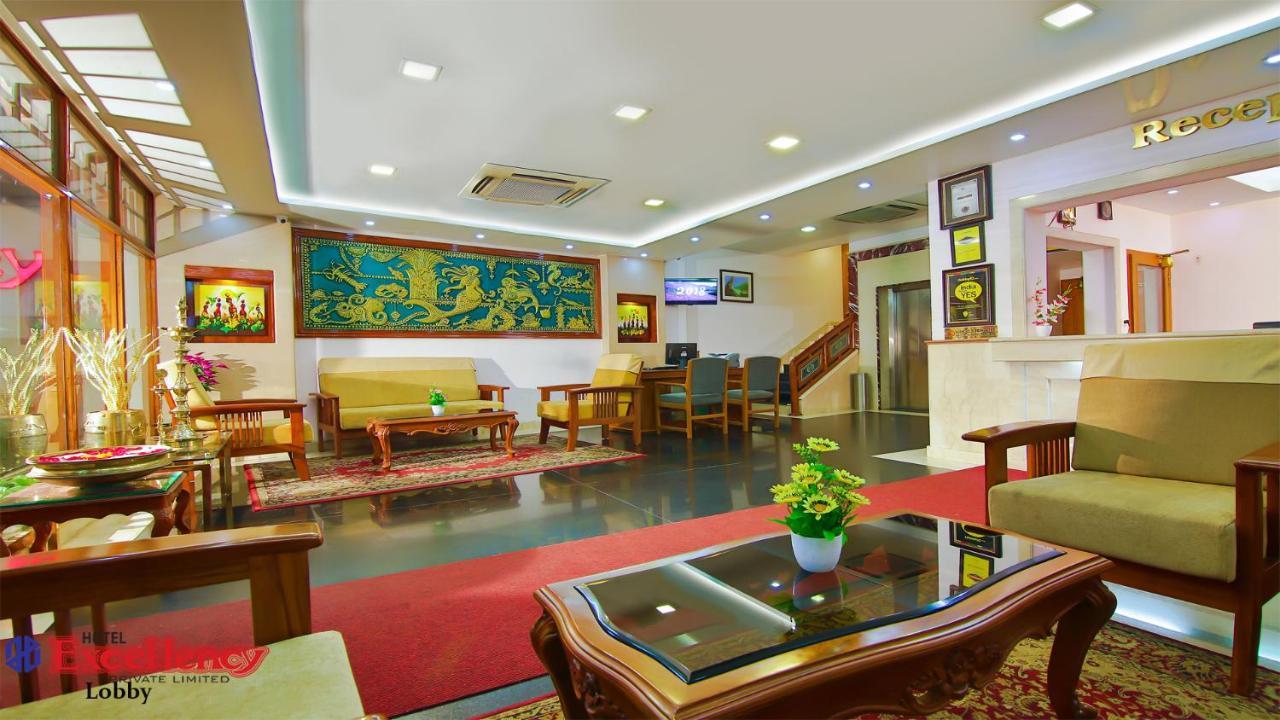 Hotel Excellency Kochi Kültér fotó