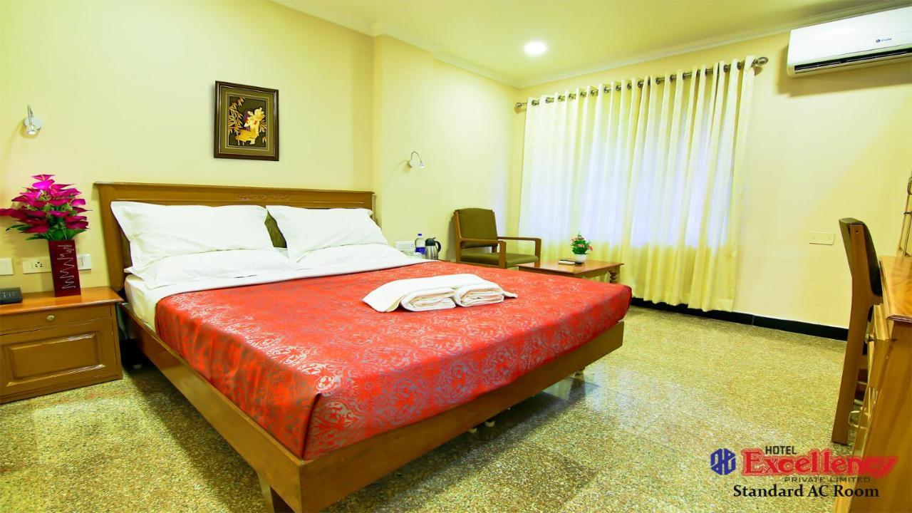 Hotel Excellency Kochi Kültér fotó