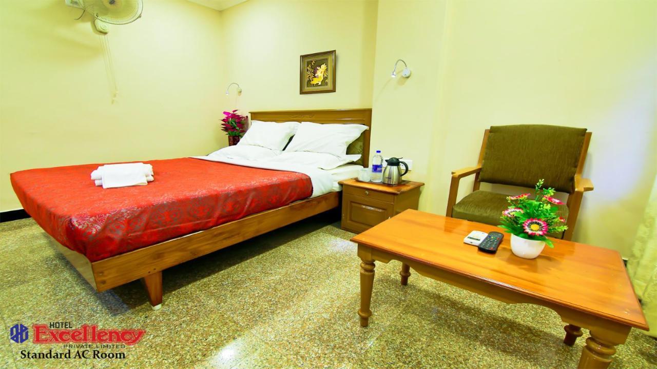 Hotel Excellency Kochi Kültér fotó