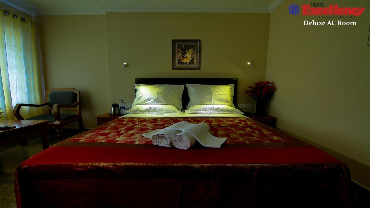 Hotel Excellency Kochi Kültér fotó